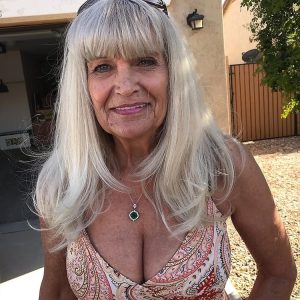 Elodie - rencontre-Naturiste-Angers